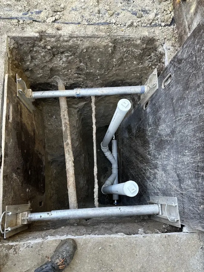 Experienced plumber completing Gas Line Repair work in Oakville